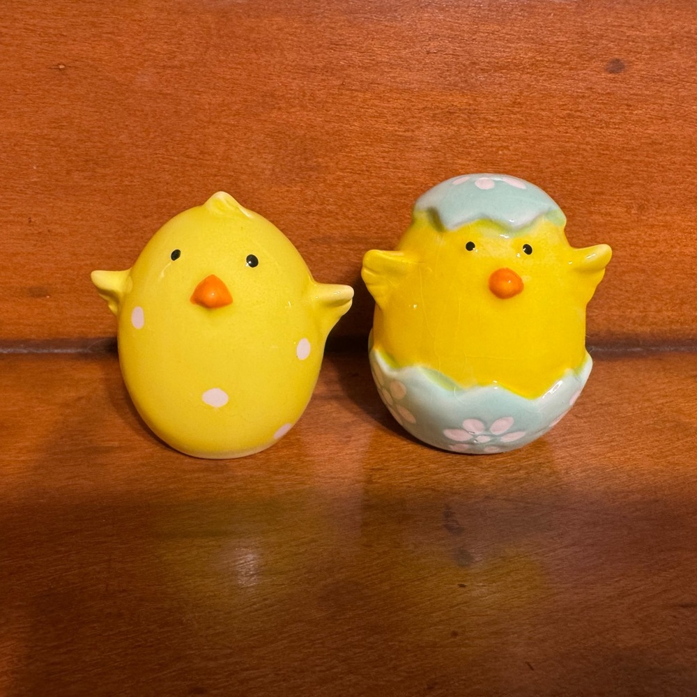 Ceramic Yellow Chick Salt & Pepper Shakers - Pair